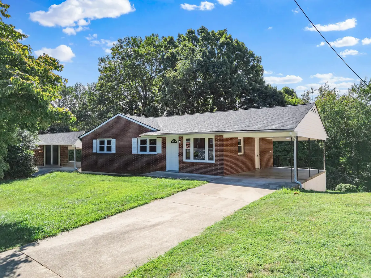 118 Burwood Pl, Danville, VA 24540 - #1