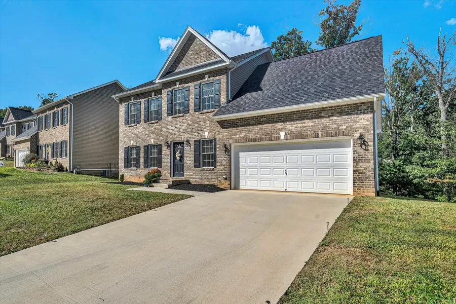 4951 Warrior Dr, Salem, VA 24153 - #2