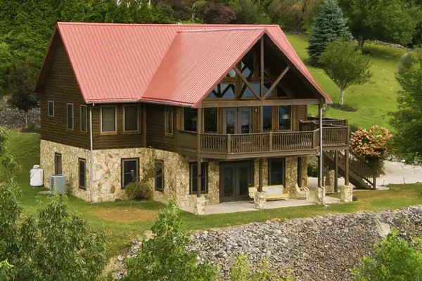 316 Reflections Point Trl, Fancy Gap, VA 24328