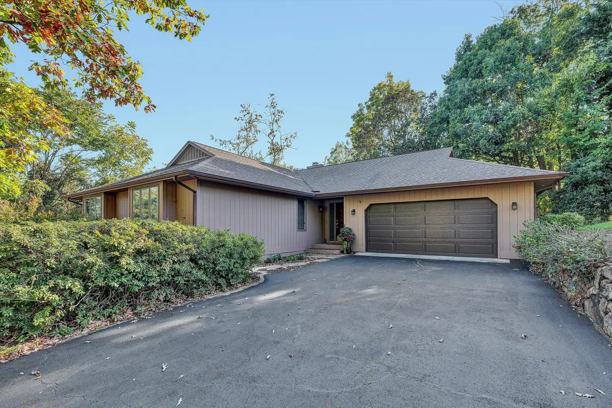 3318 One Oak Rd, Roanoke, VA 24018 - #1