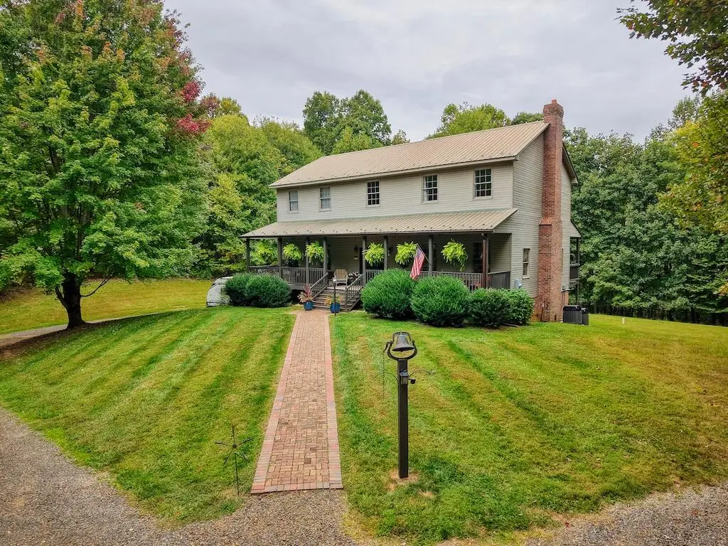 1705 Barberry Rd Se, Floyd, VA 24091 - #1