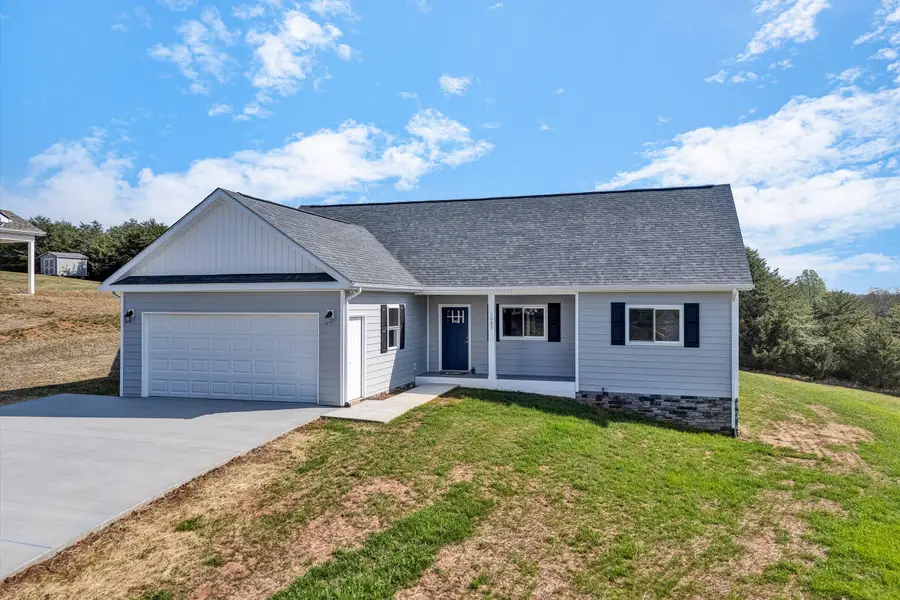1037 Park Mountain Ter, Huddleston, VA 24104 - #2