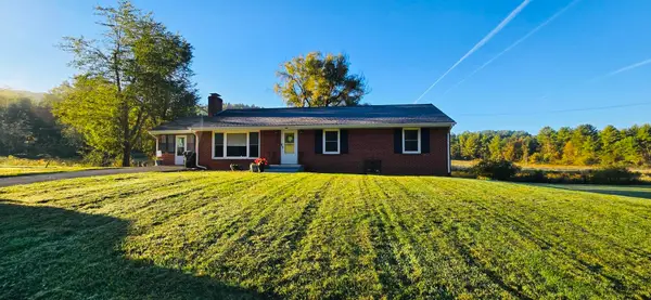 10321 Old Shilling Rd, Bent Mountain, VA 24059