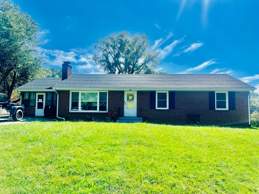 10321 Old Shilling Rd, Bent Mountain, VA 24059 - #2