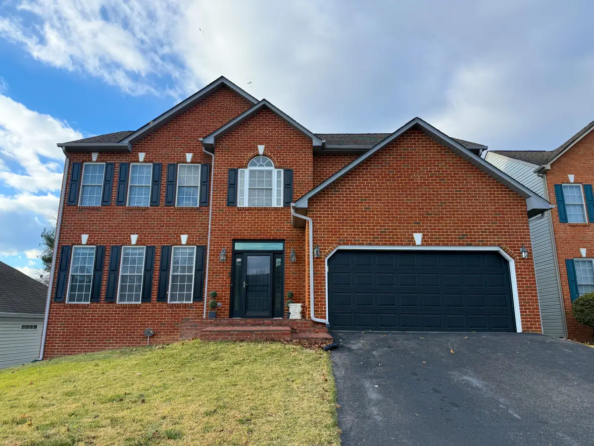 7522 New Barrens Ct, Roanoke, VA 24019 - #1