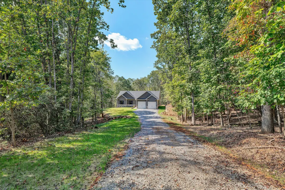 1009 Jewel Trl, Moneta, VA 24121 - #1