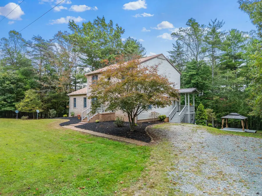 654 Eagle Ln, Rocky Mount, VA 24151 - #2