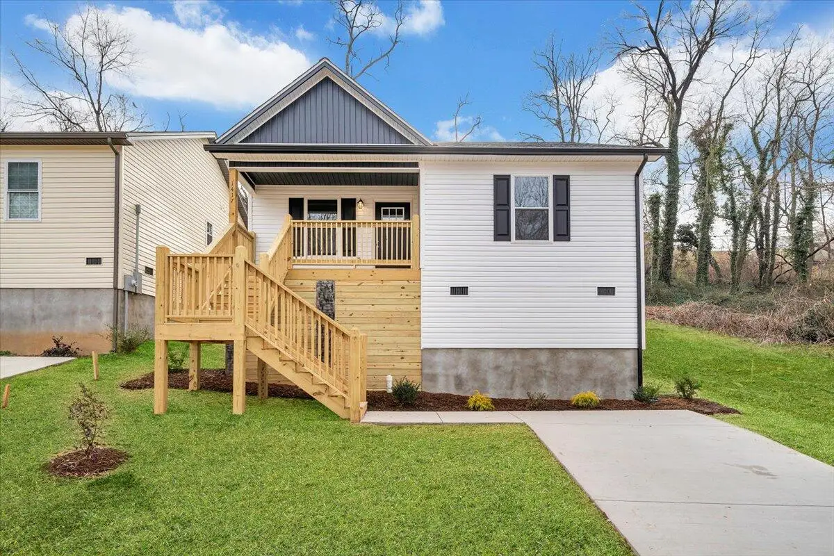 1417 Varnell Ave Ne, Roanoke, VA 24012 - #1