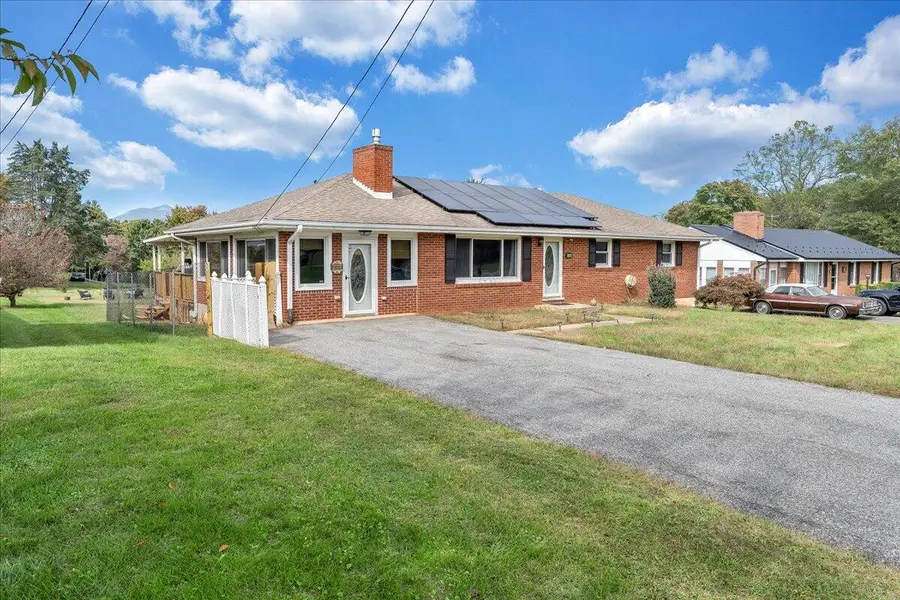 1102 Maiden Ln, Bedford, VA 24523 - #2