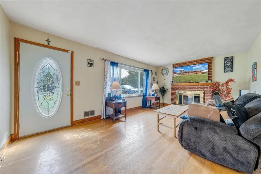 1102 Maiden Ln, Bedford, VA 24523 - #3