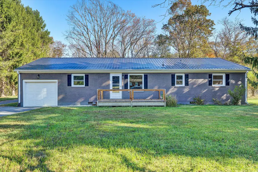 304 Broken Arrow Ln, Covington, VA 24426 - #2