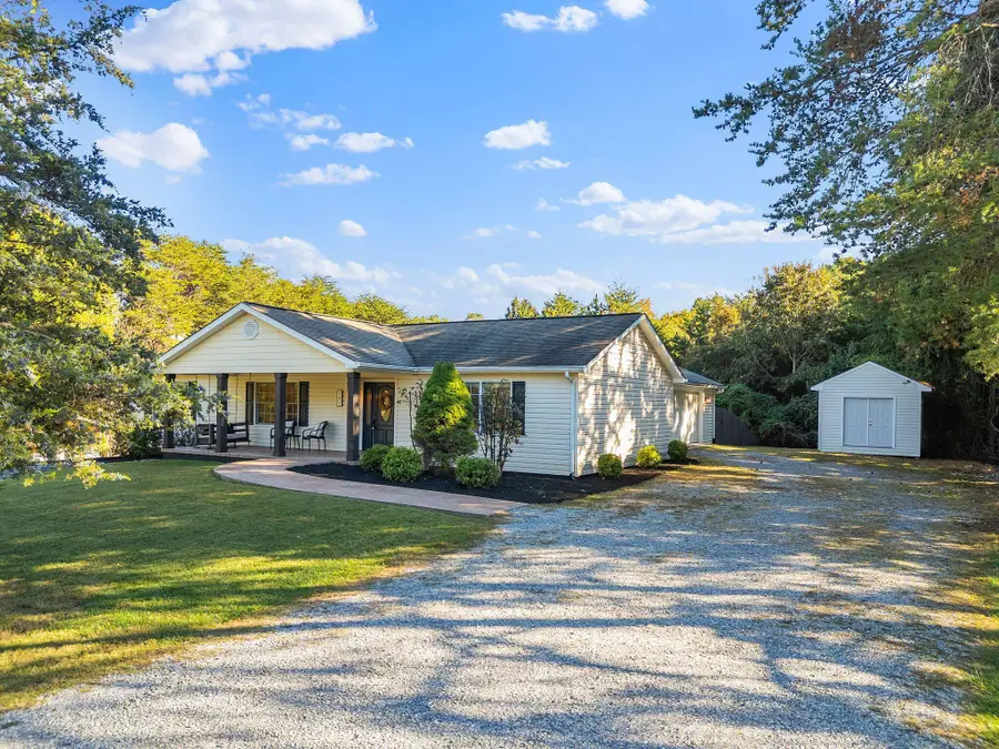 103 Craddock Ln, Huddleston, VA 24104 - #2