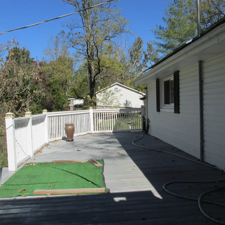 2824 Beldon Dr, Salem, VA 24153 - #3