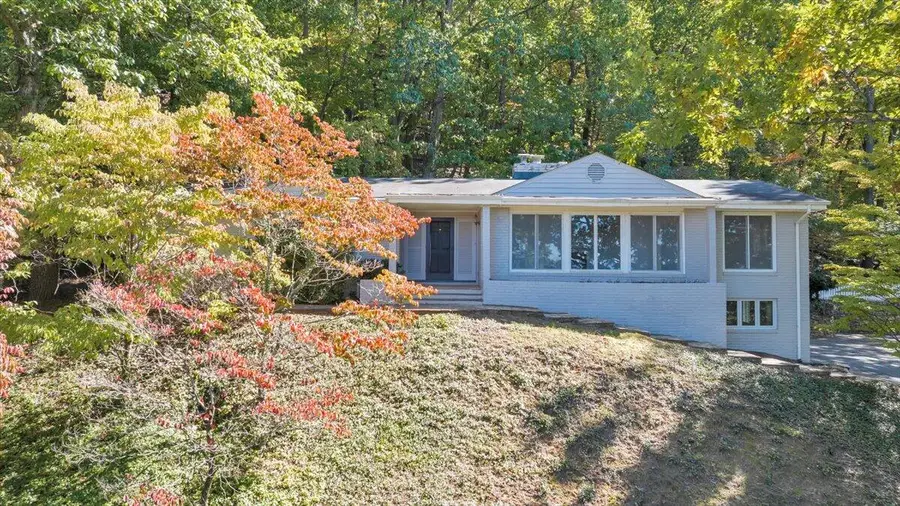 2644 Robin Hood Rd Se, Roanoke, VA 24014 - #2