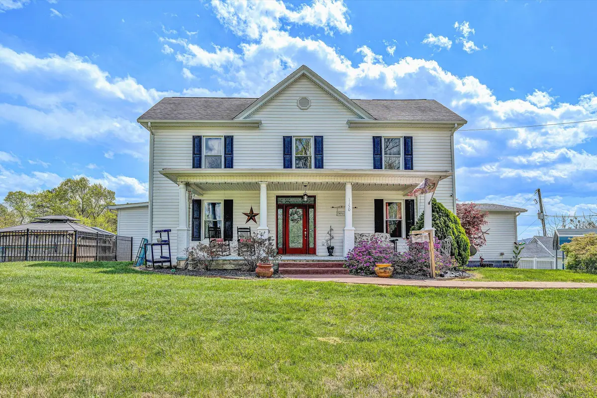 1150 Drewrys Hill Rd, Vinton, VA 24179 - #1