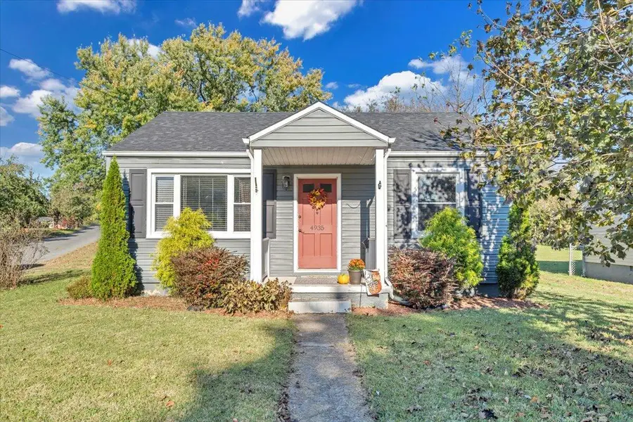 4935 Hubert Rd Nw, Roanoke, VA 24012 - #2