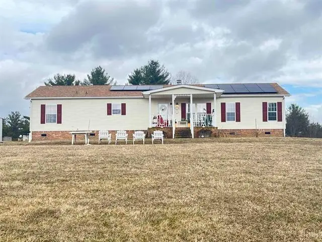 183 Smith Farm Rd Ne, Check, VA 24072 - #1