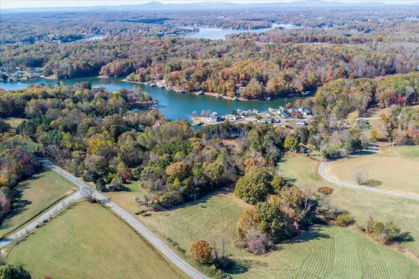 Lot 6 Isle Of Pines Dr, Moneta, VA 24121
