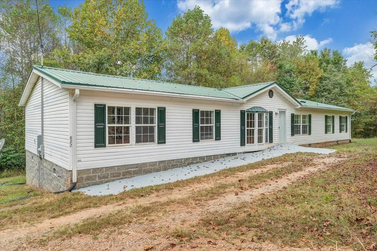 822 Buck Run Dr, Critz, VA 24082 - #1