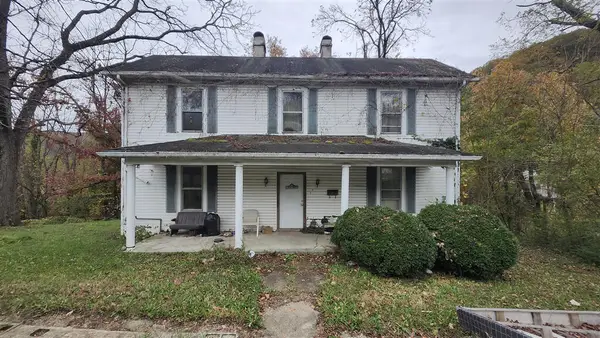 55 W Pine St, Clifton Forge, VA 24422