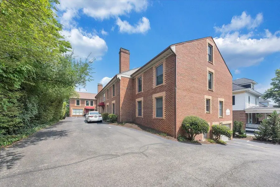 2231 Broadway Ave Sw #C, Roanoke, VA 24014 - #2