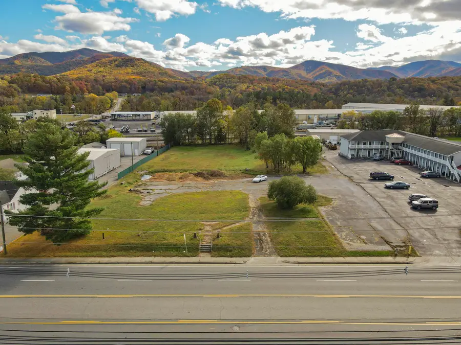 2730 W W. Main St, Salem, VA 24153 - #3