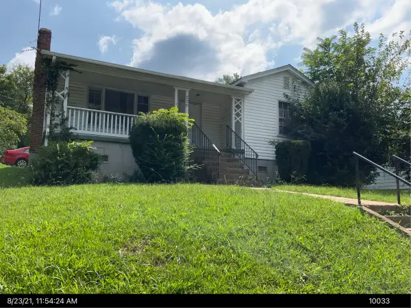 220 Craig Ave, Salem, VA 24153