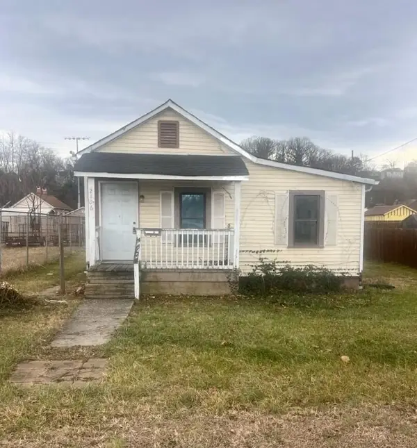 2106 Russell Ave Sw, Roanoke, VA 24015