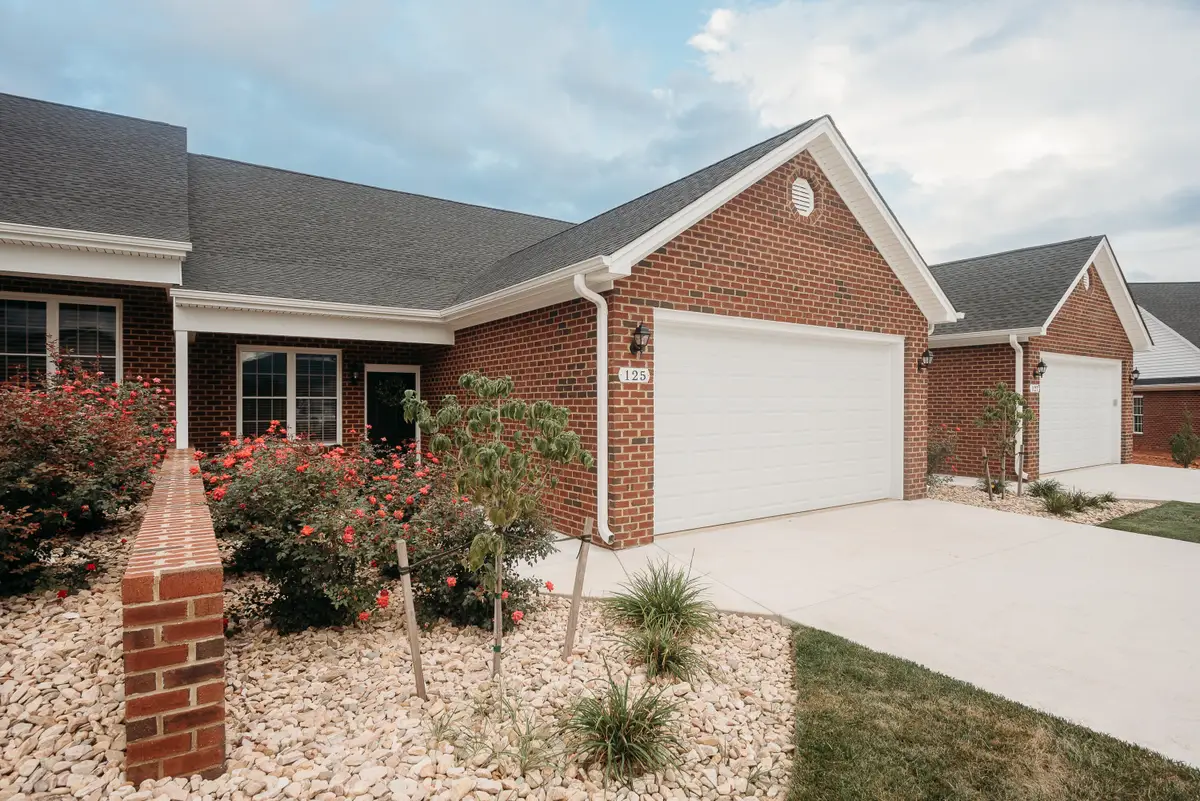 180 Villa Oak Cir, Bedford, VA 24523 - #1