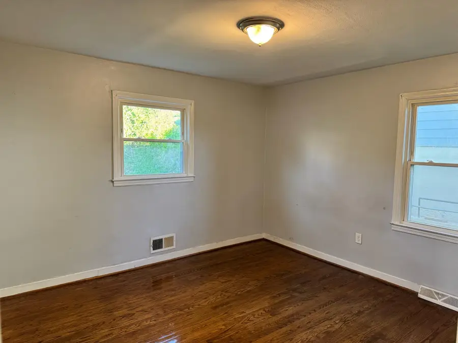 4017 Virginia Ave Nw, Roanoke, VA 24017 - #2