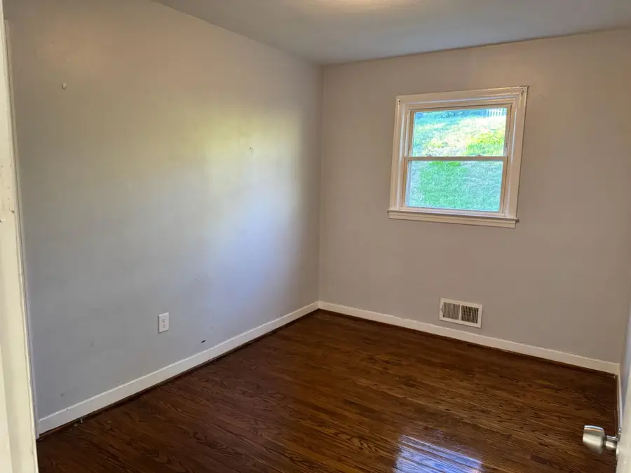 4017 Virginia Ave Nw, Roanoke, VA 24017 - #3