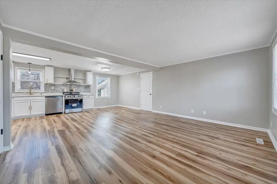 505 Ridge Rd, Troutville, VA 24175 - #2