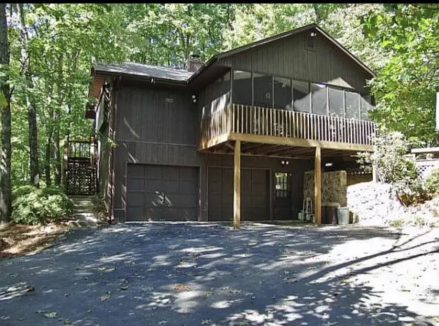 1046 Mountain Pass Rd, Blue Ridge, VA 24064 - #3