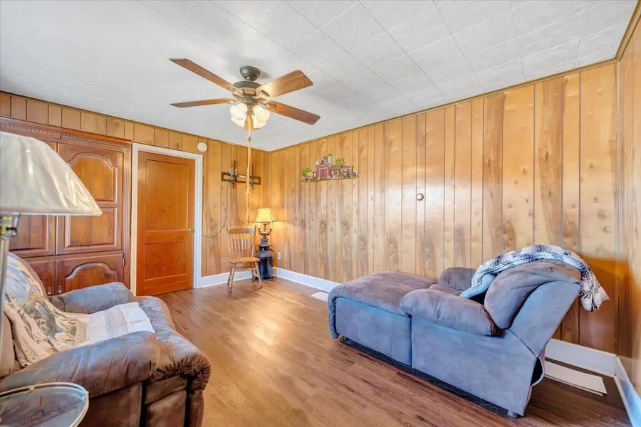 373 Richardson Dr, Roanoke, VA 24019 - #3