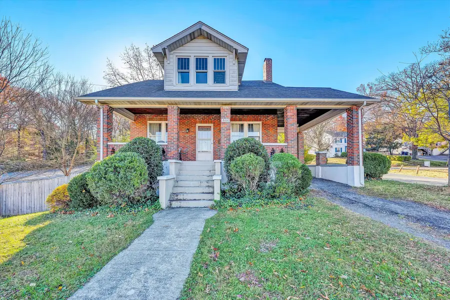 2660 Sweetbrier Ave Sw, Roanoke, VA 24015 - #2