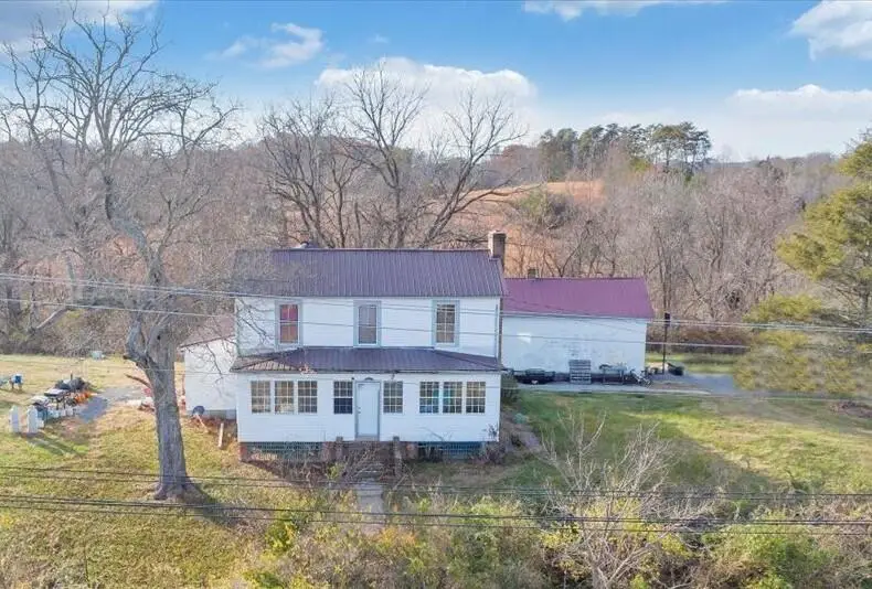 6457 Roanoke Rd, Fincastle, VA 24090 - #1