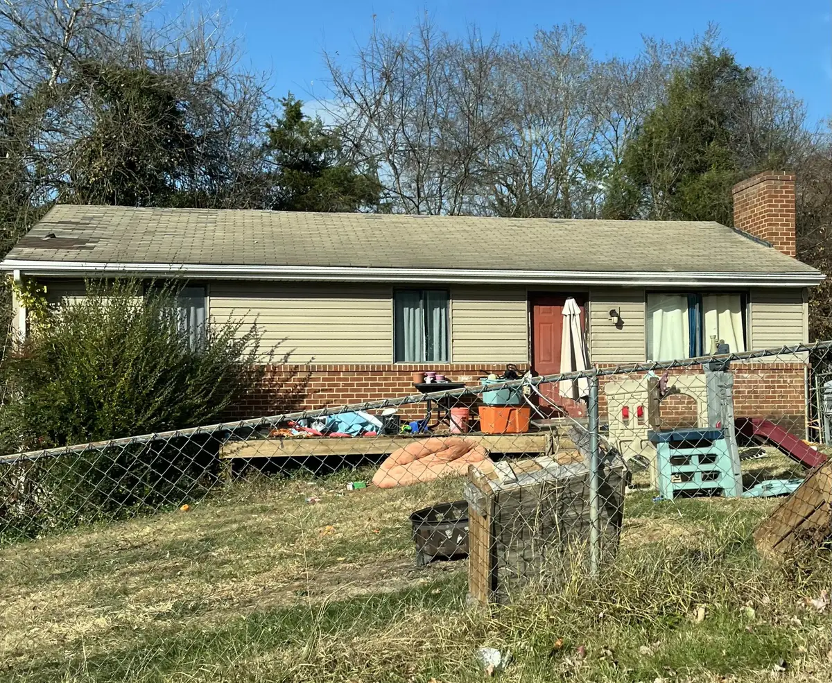 1374 Gillette Ave Se, Roanoke, VA 24014 - #1