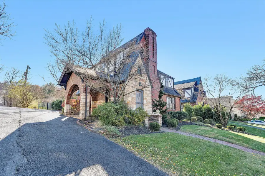 3232 Allendale St Sw, Roanoke, VA 24014 - #3