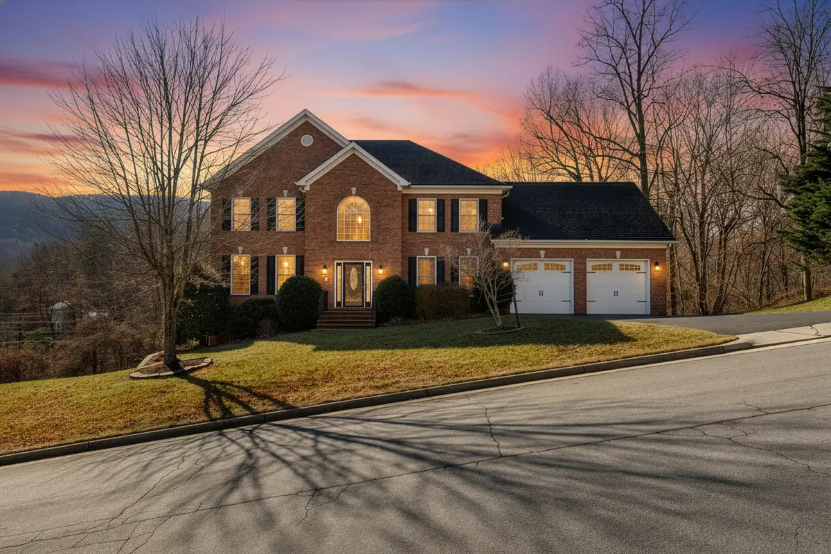 7524 Autumn Park Dr, Roanoke, VA 24018 - #1