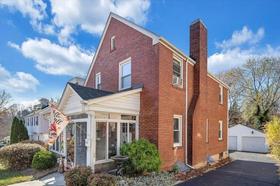 1909 Canterbury Rd Sw, Roanoke, VA 24015 - #3