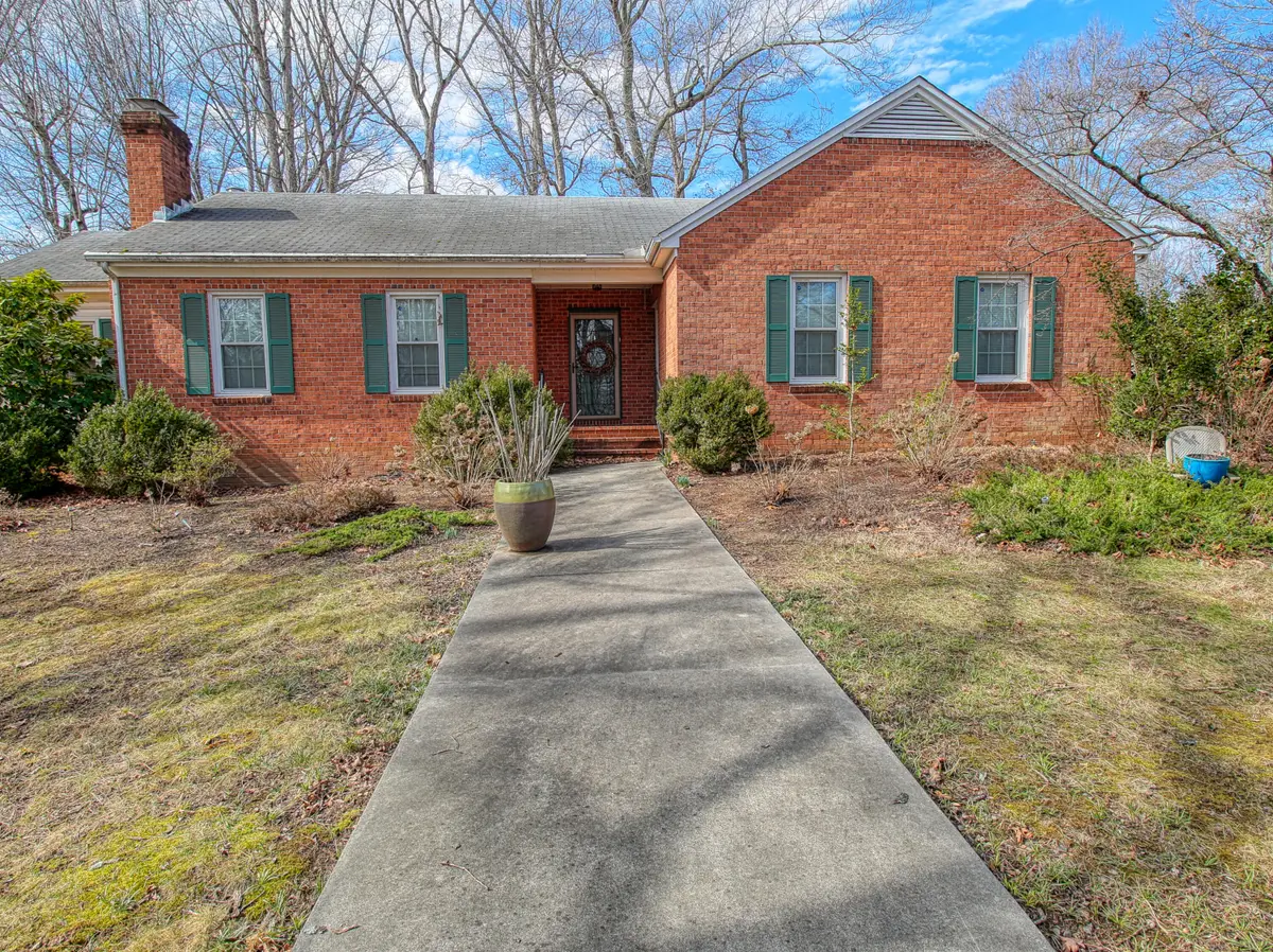 702 Norfolk Pl, Danville, VA 24541 - #1