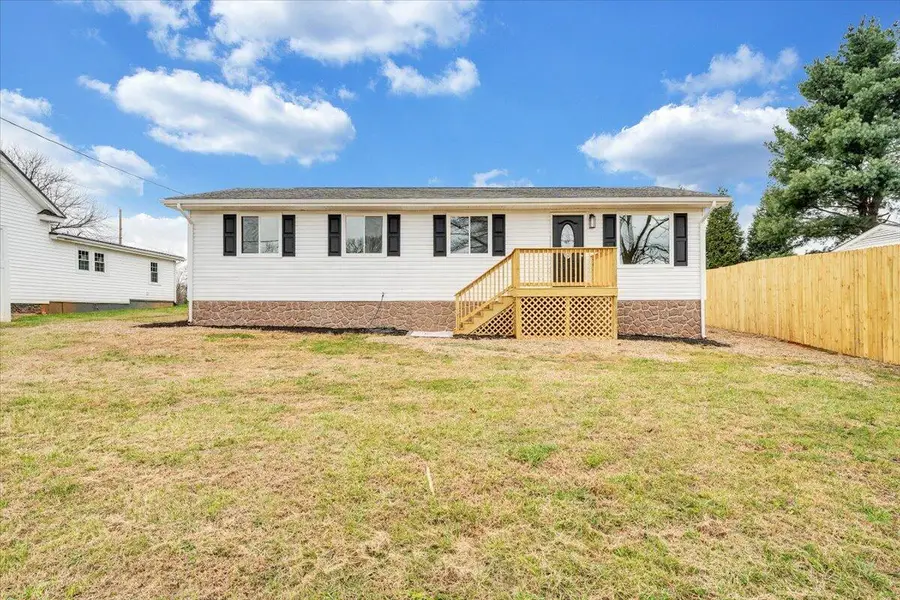 30 Grayson St, Rocky Mount, VA 24151 - #3