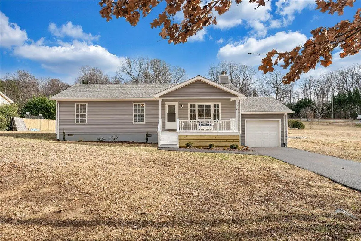 44 Strawberry Banks Dr, Moneta, VA 24121 - #1