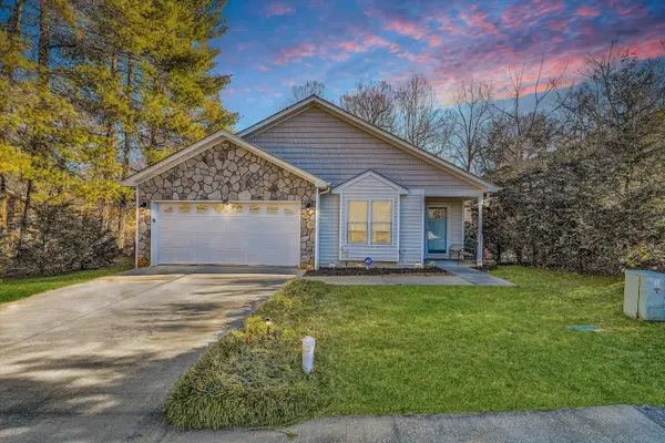 1287 Emerald Crest Dr, Bedford, VA 24523