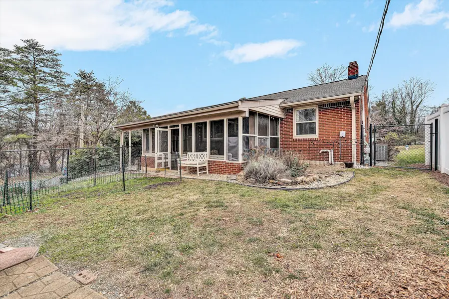 3238 Brandywine Ave, Roanoke, VA 24018 - #3