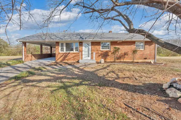 3302 Frontier Rd Nw, Roanoke, VA 24012