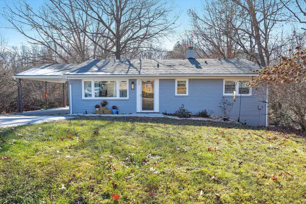 330 Oakland Dr, Collinsville, VA 24078