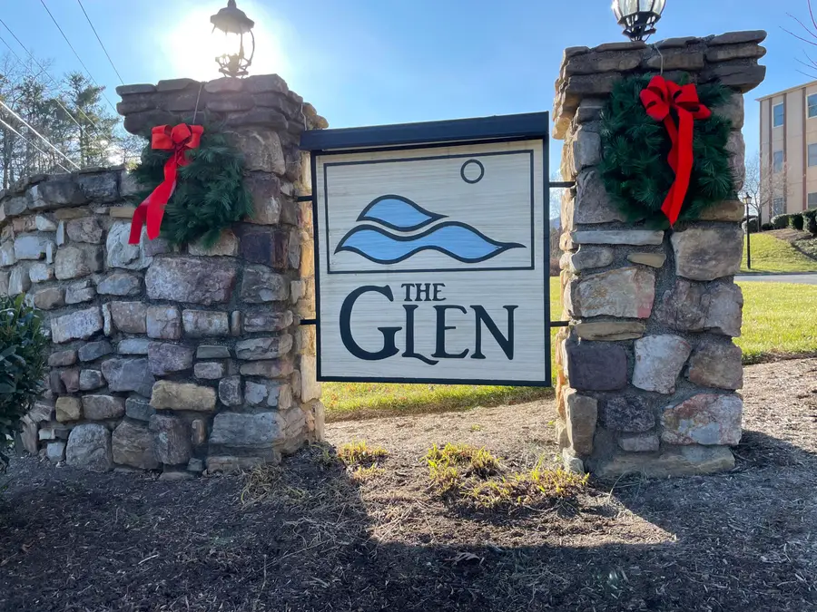 4621 Heather Dr Sw #211, Roanoke, VA 24018 - #2