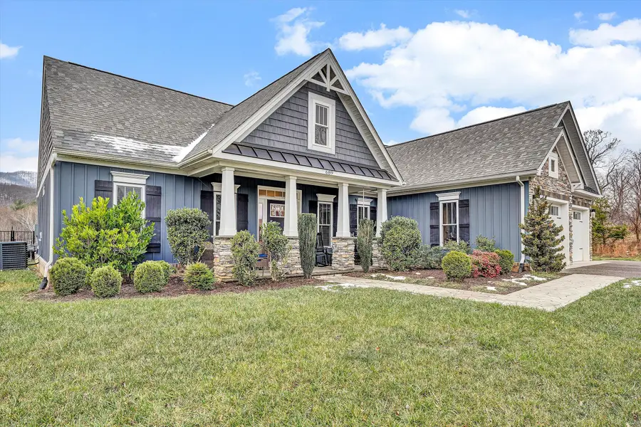 689 Ambler Ln, Salem, VA 24153 - #2