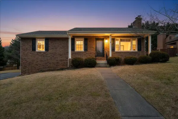 5030 Jonathan Ln, Roanoke, VA 24019